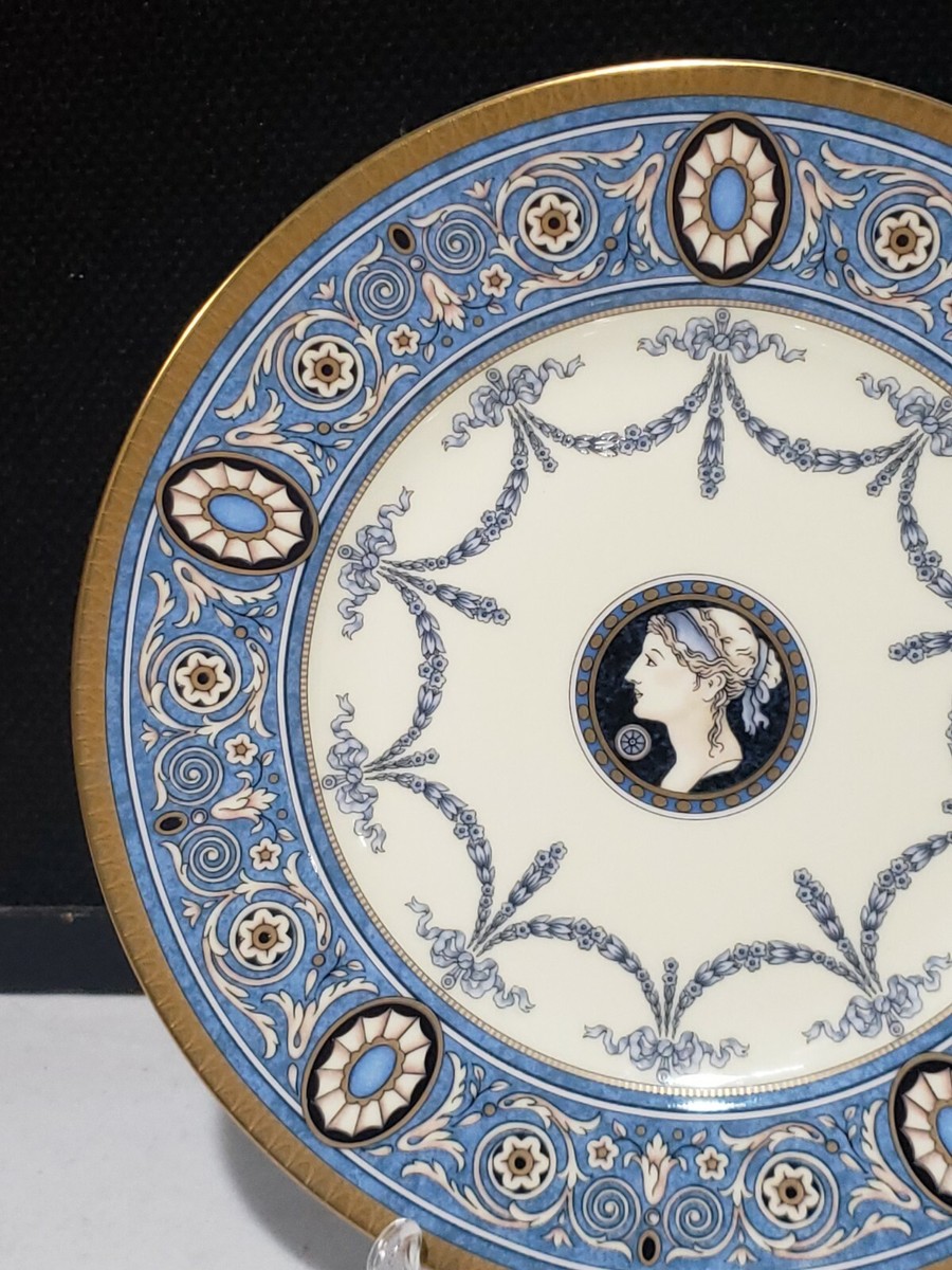 WEDGWOOD MADELEINE 8 1/8