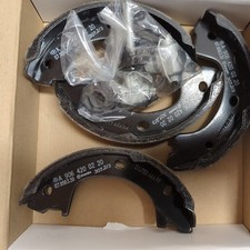 Bremsbackensatz. Bremsen Sprinter W907 Mercedes 906 A9064200420 bremse
