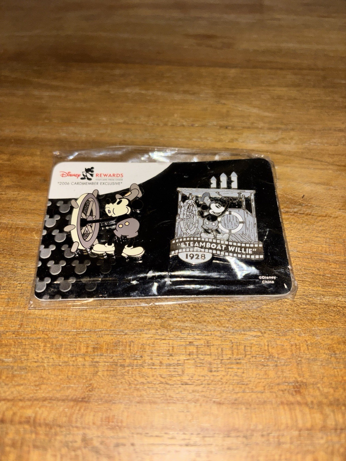 Disney Visa Cardmember Exclusive 2006 Steamboat Willie 3D Pins