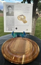 Acacia Cheese Board with Integrated Knife Storage & 3 Stainless Steel Utensils