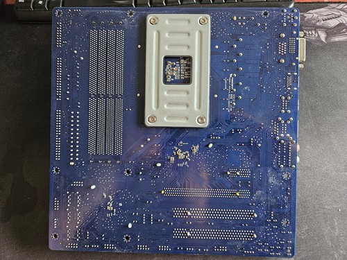 Mainboard Foxconn A7GM-S mATX mit Prozessor, I/O-Blende, vielleicht intakt - Photo 11/11