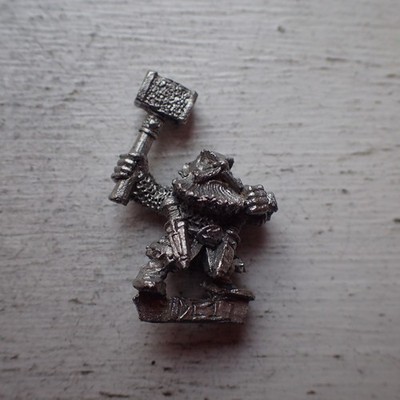 Citadel Warhammer 80s Marauder MM10 DC1 Dwarf Command Champion