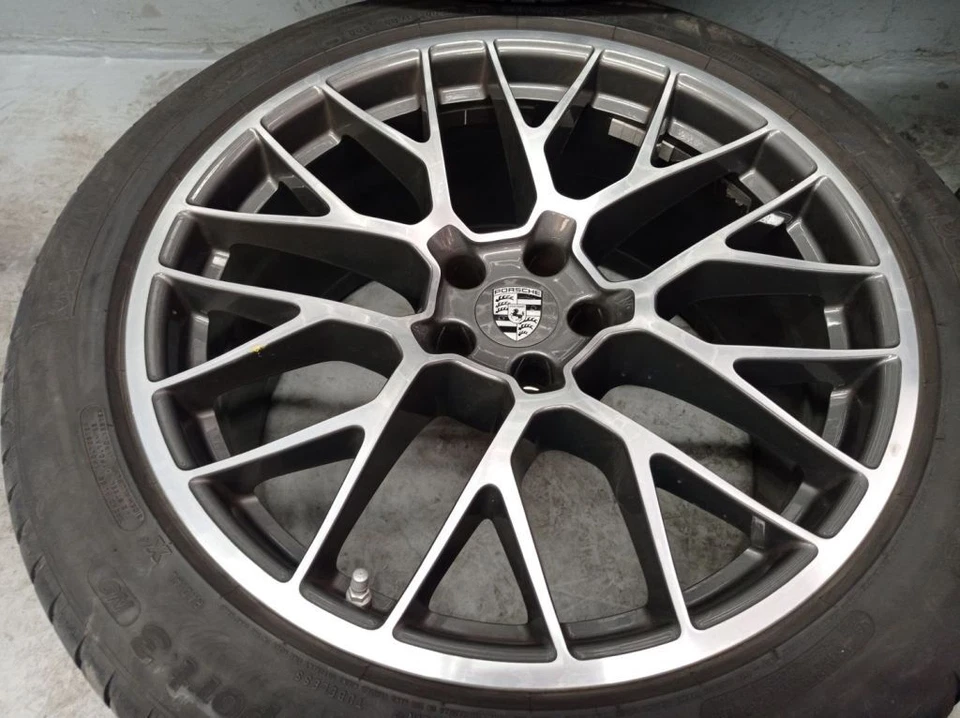 Porsche MACAN S 95B Komplettradsatz Alufelge 95B601025ES 95B601025BG 265/45 R20 - Bild 3 von 4