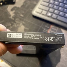 Pepperl + Fuchs  GL121-IR/32/40a/98a Photoelectric slot sensor.