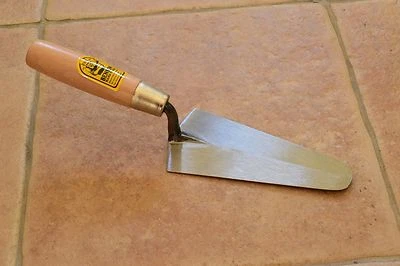 BENSON HAND TOOLS 7" solid forged excellent gauging trowel made from top quality carbon steel.