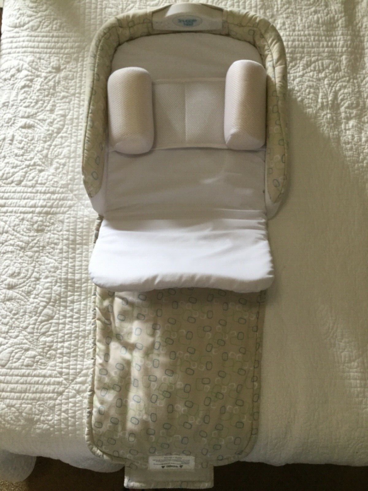 baby delight snuggle nest traveler