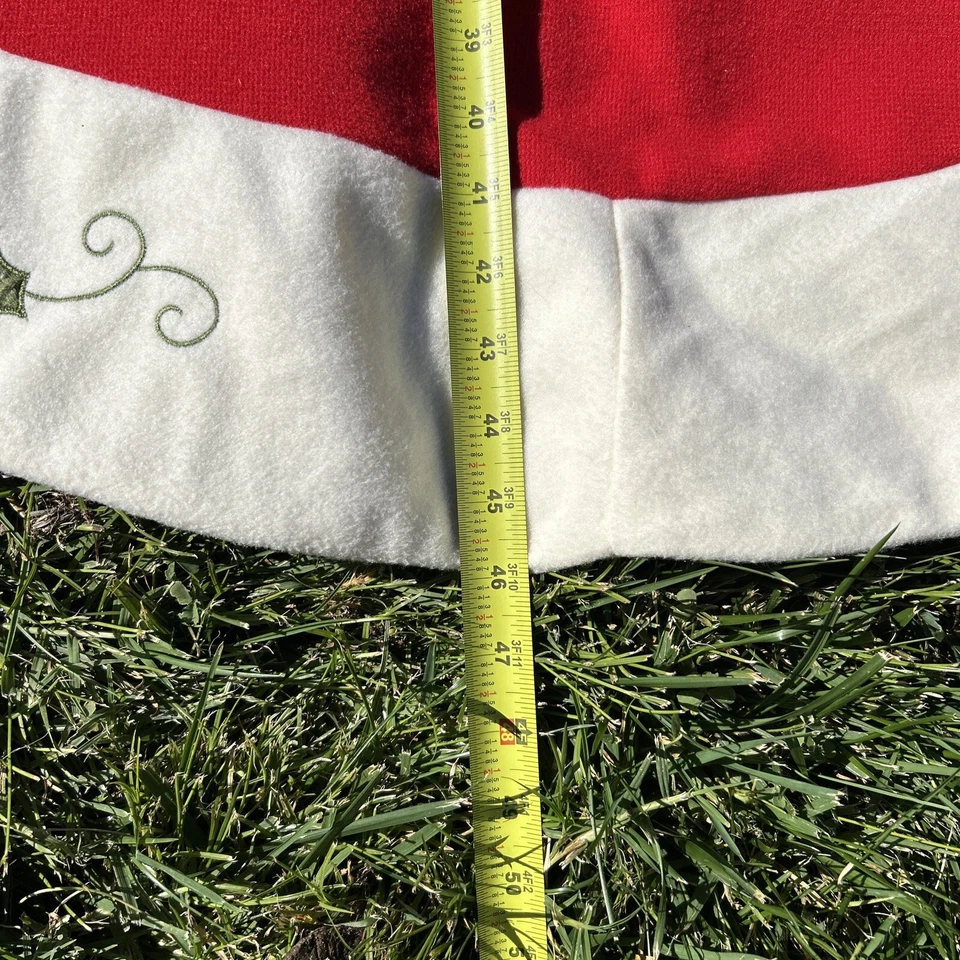 Vtg 90s Tree Skirt Christmas 46" Round Red/Ivory W/Appliqué Poinsettias/ Berries - Image 2 of 4