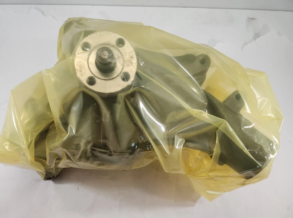 NAPA - 44004 - Bomba de agua estándar Tru-Flow - se adapta a Ford 1965-1976 Ford F350 F100 Foto 2 de 4