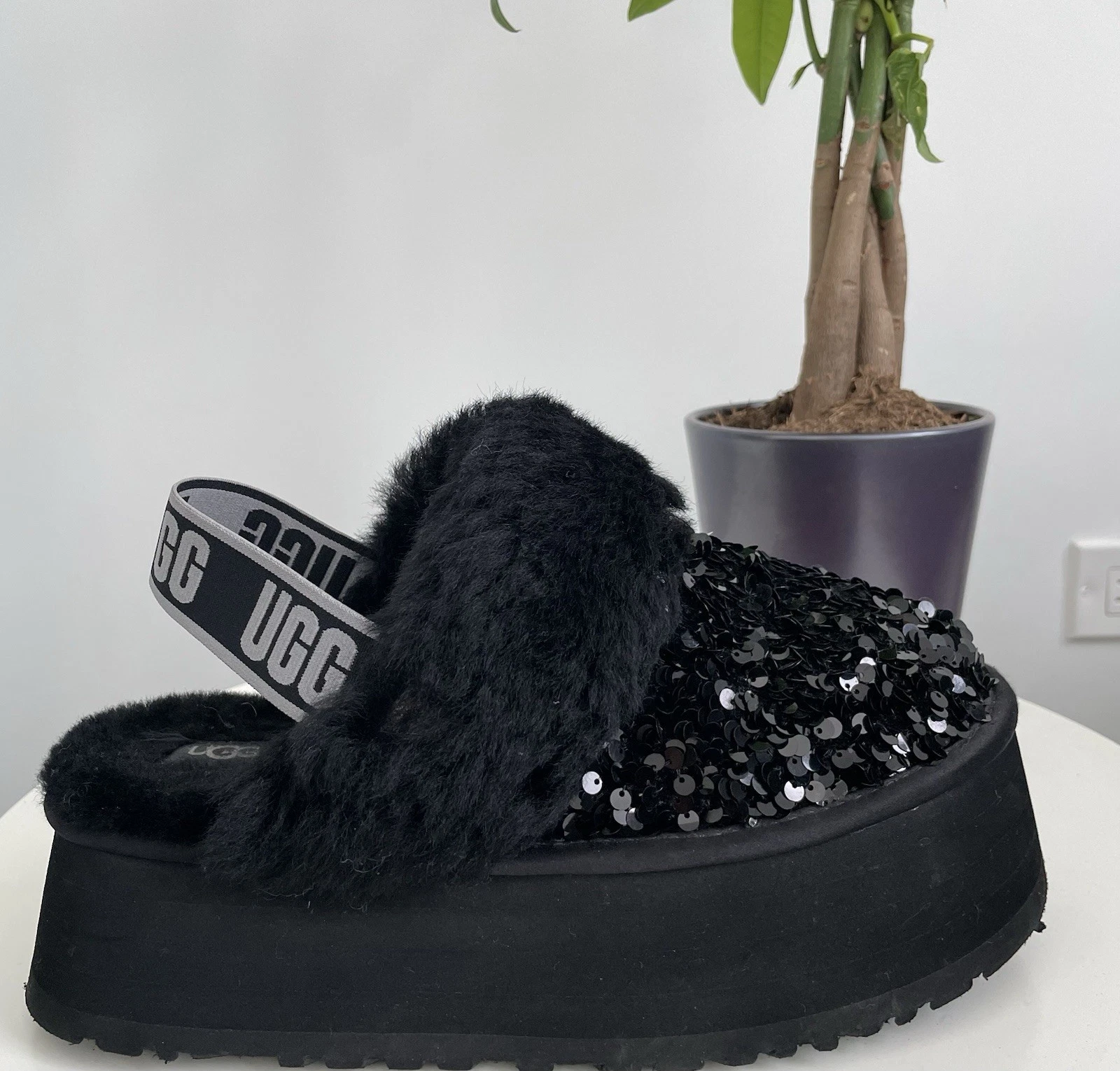 UGG FUNKETTE CHUNKY PAILLETTES SANDALO DONNA NERO DONNA 7