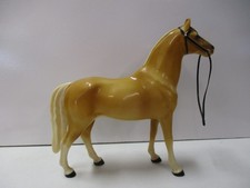 Hartland General Custers Palamino Horse