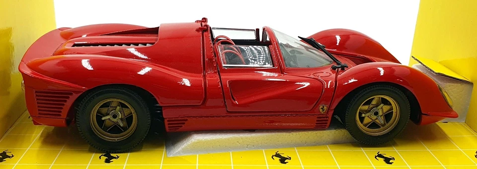 Revell 1/18 Scale Diecast 48822 - Ferrari 330 P4 - Rosso Red - Image 4 of 4