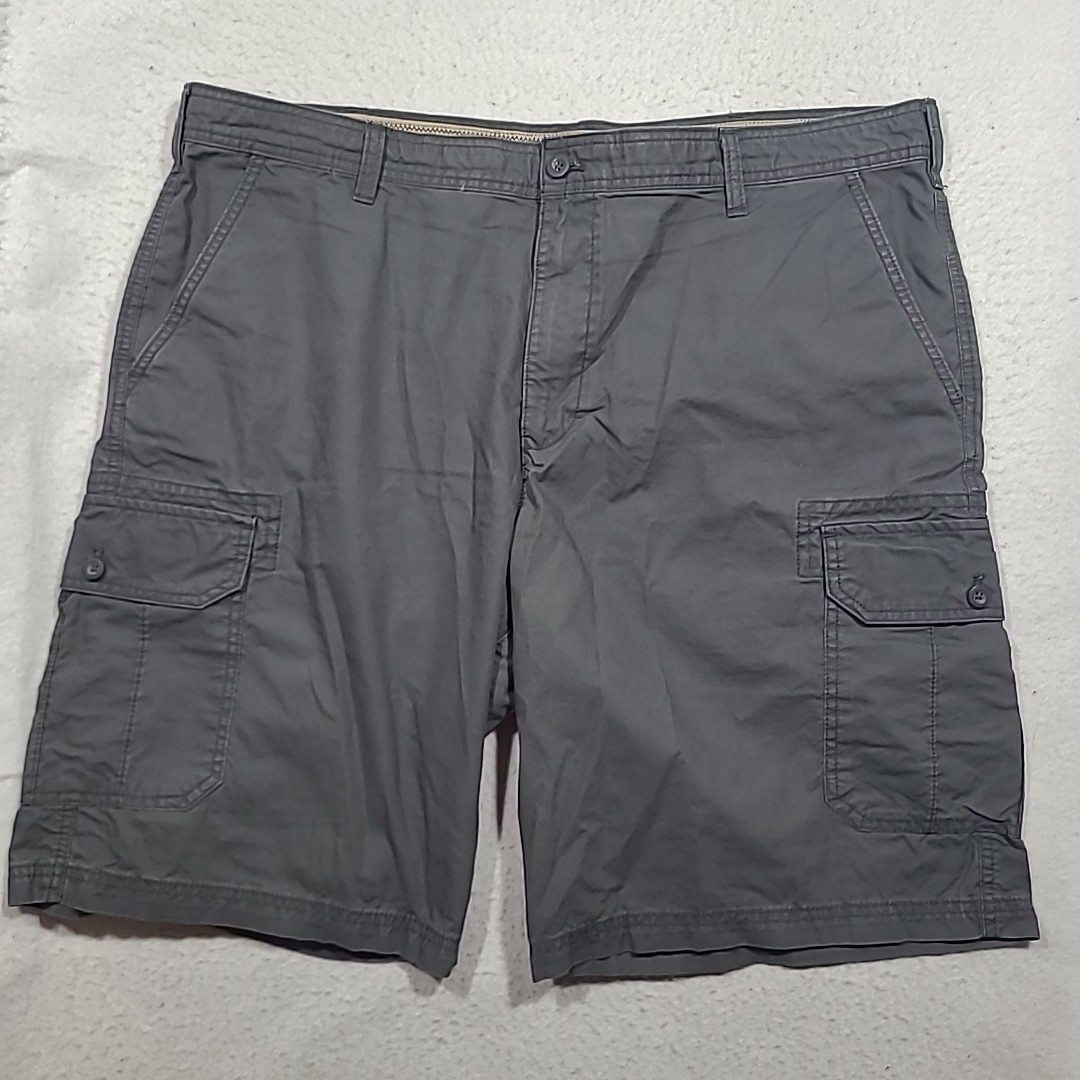 IZOD Saltwater Cargo Shorts Men's 42 Gray Camping Hiking Outdoors