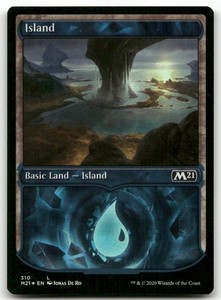 Island (Showcase) Foil - Core Set 2021 M21 #310