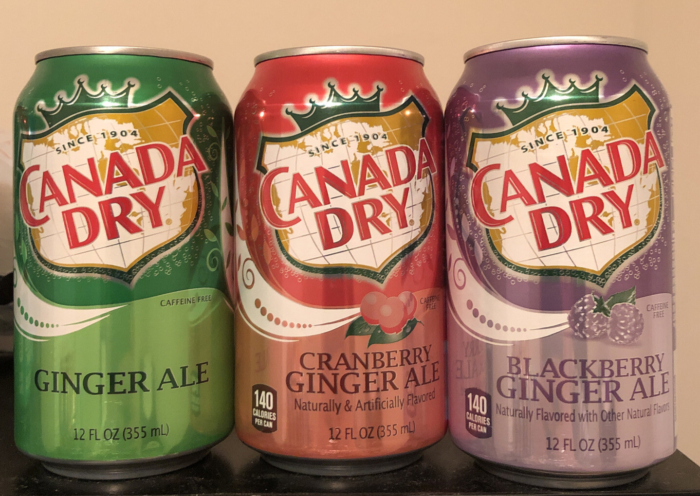 canada dry Soda 12oz cans limited edition winter pack New Full Sealed 3