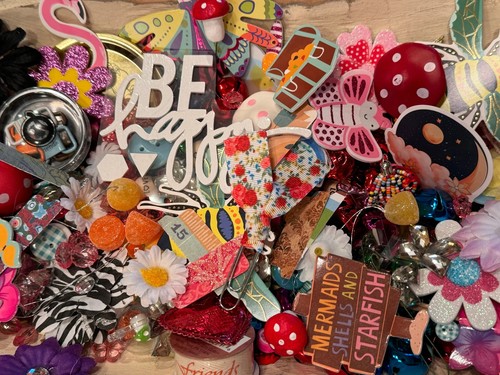 MYSTERY BAG. Bastelschaufel. Junk Journal Zubehör. Mixed Media. Collage Zubehör. - Bild 2 von 8