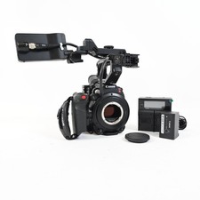 Canon EOS C200 Cinema Camera Body, Canon EF 477