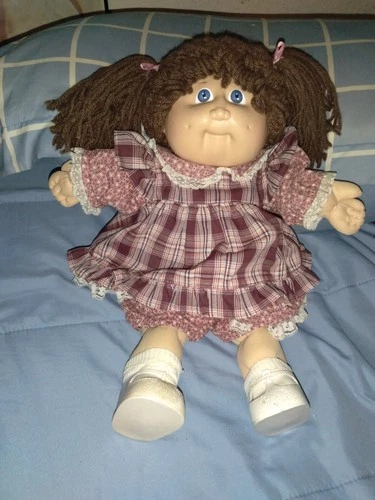 VTG Cabbage Patch Kids Girl Doll Brown Hair Coleco 1978/1982 Fully Dressed NR