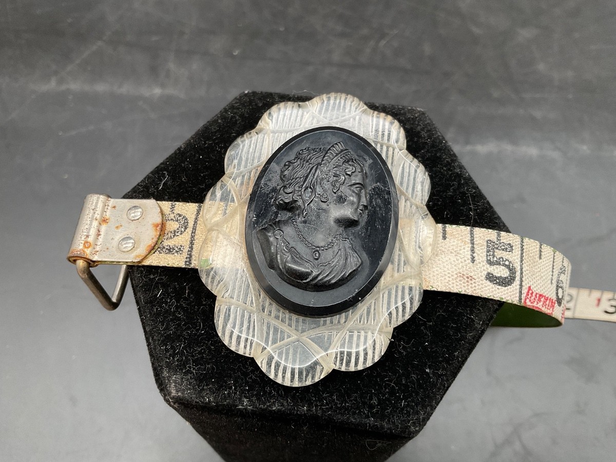 1920s Cameo Mounted on Lucite Brooch* View 3