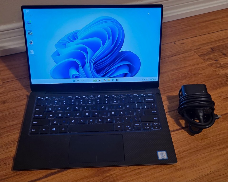Dell XPS 13 9380 13" 4K Touch | Core i5-8365u| 8GB Ram | 256 SSD | Win11Pro