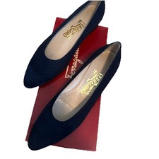 Salvatore Ferragamo Block Heel Leather Pumps Navy Heels 9AA Gently Used