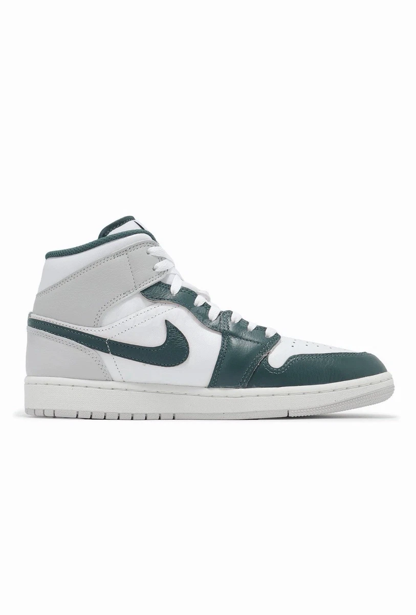靴/バッグ Nike Air Jordan 1 Mid "Green Grey White" Nike Air Jordan 1 Mid SE White Oxidized Green Grey Men's Shoes