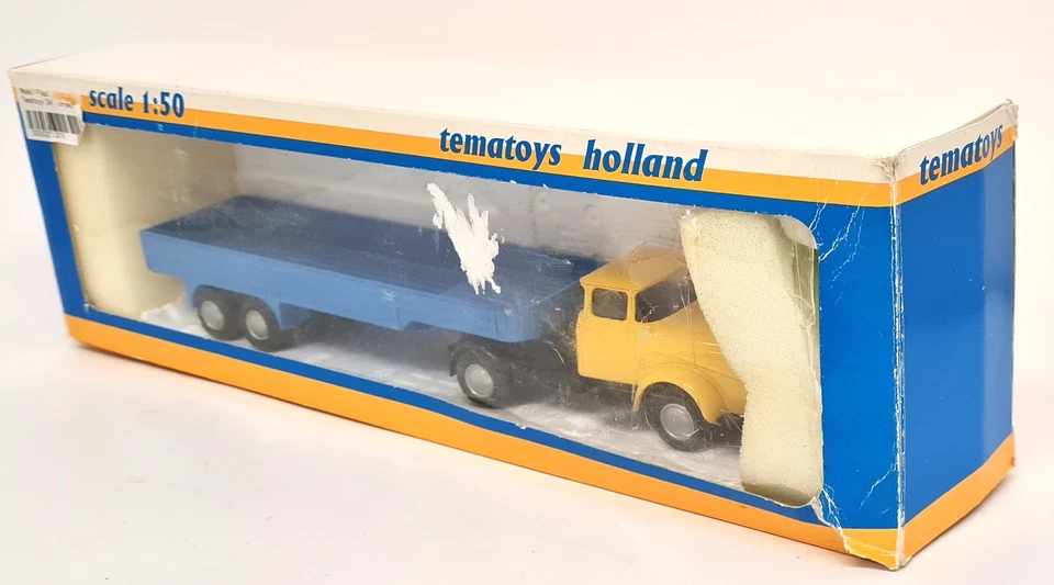 Tematoys Lion Car 24cm DAF Torpedo Front Trekker Yellow Blue Diecast Model Truck - Image 2 of 4