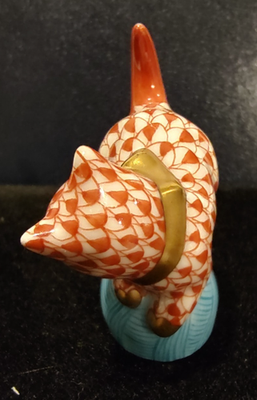 Herend 24K Gold Rust Porcelain Figurine Kitten Cat on Blue Yarn