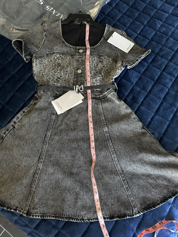 Vestido Miss Sixty línea A talla pequeña. Foto 4 de 4