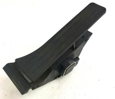 MERCEDES E-CLASS E220 W212 S212 FACELIFT /    ACCELERATOR PEDAL 