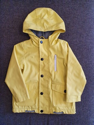 tu yellow raincoat