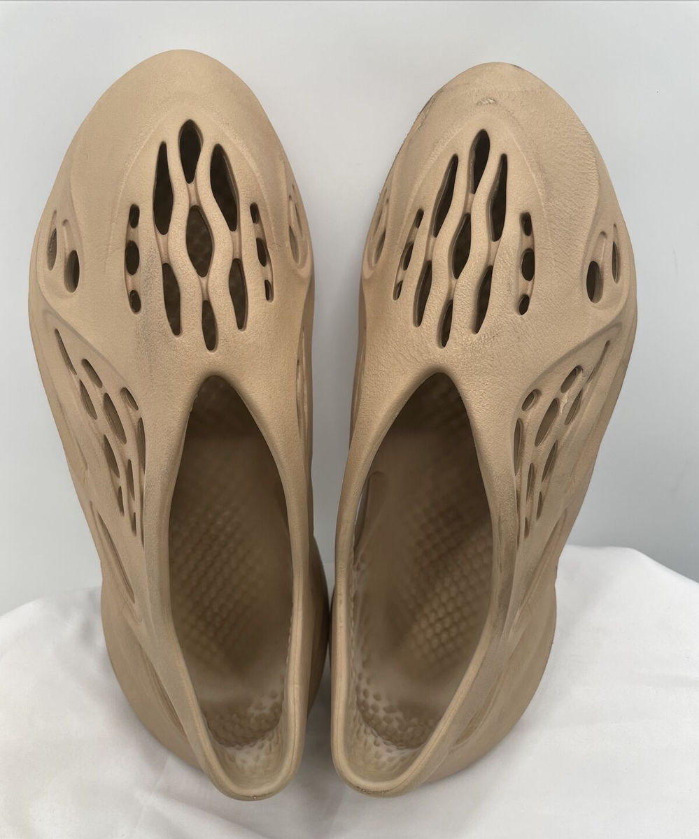 Adidas YEEZY FOAM RUNNER OCHRE Men display picture 2