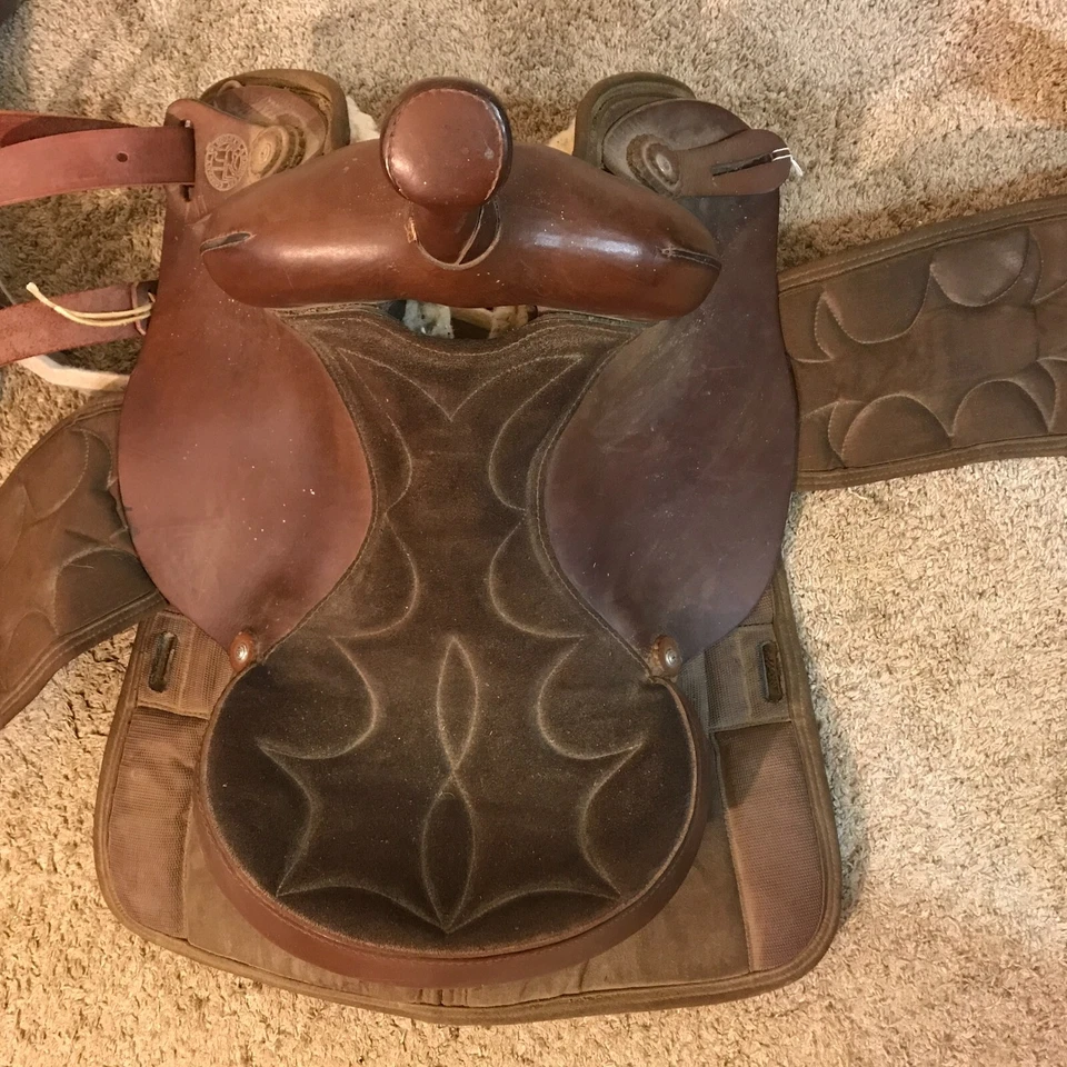 Sela de cavalo ocidental Court's Saddlery Company 16" - Imagem 2 de 4