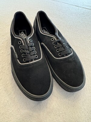 Vans Shoes Men's 9 New Authentic Black/Gray Lace Up Skateboarding Shoes
