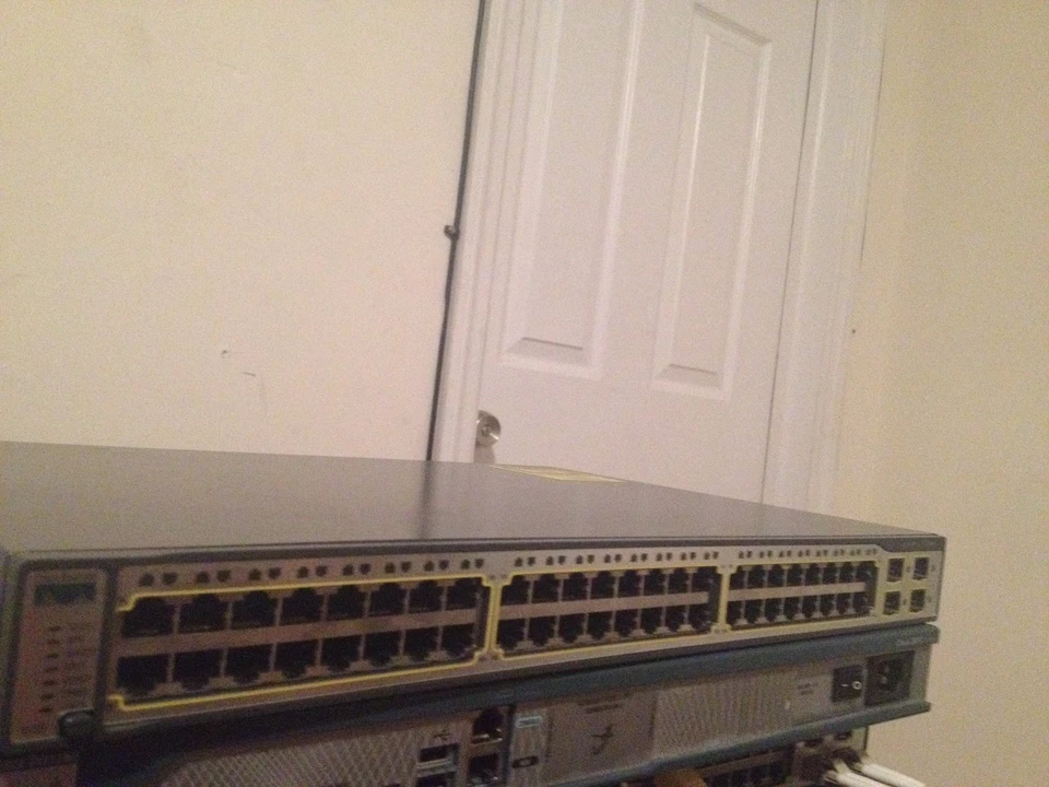 Cisco WS-C3750-48TS-S 48 Ethernet 10/100 ports Ethernet Switch 1YEAR WRT - Image 2 of 4