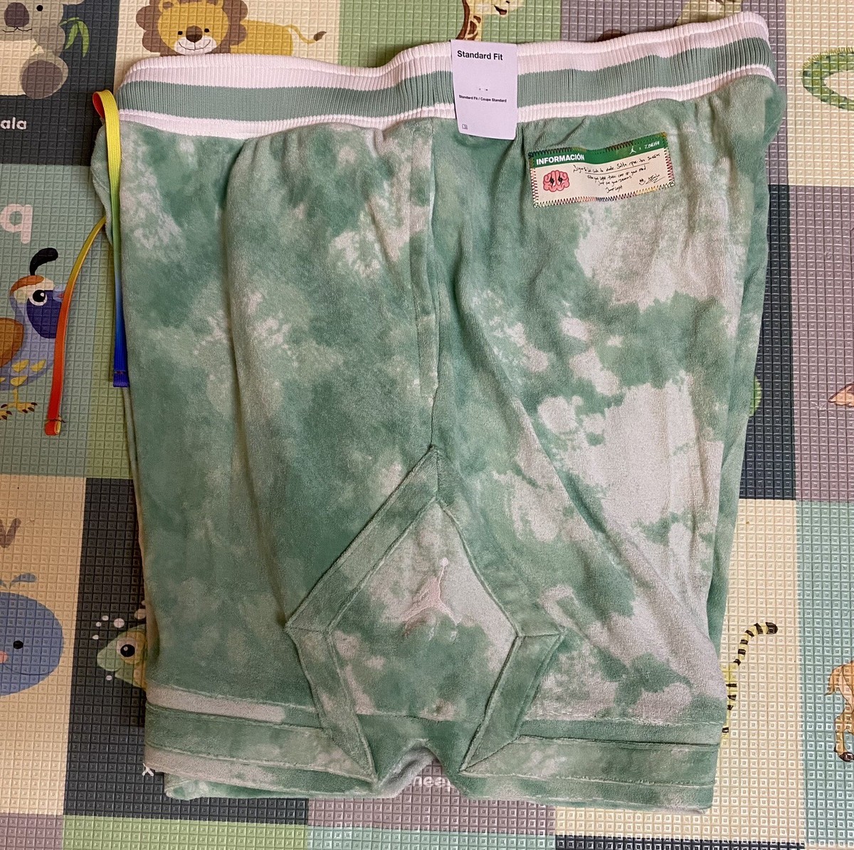 パンツ Jordan x J Balvin Men's ShortPants Green Jordan x J Balvin Shorts Green Men's - FW22 - US