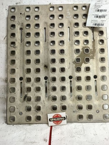 Volvo VN Deck Plate Cat Walk, 20X24   (10771839