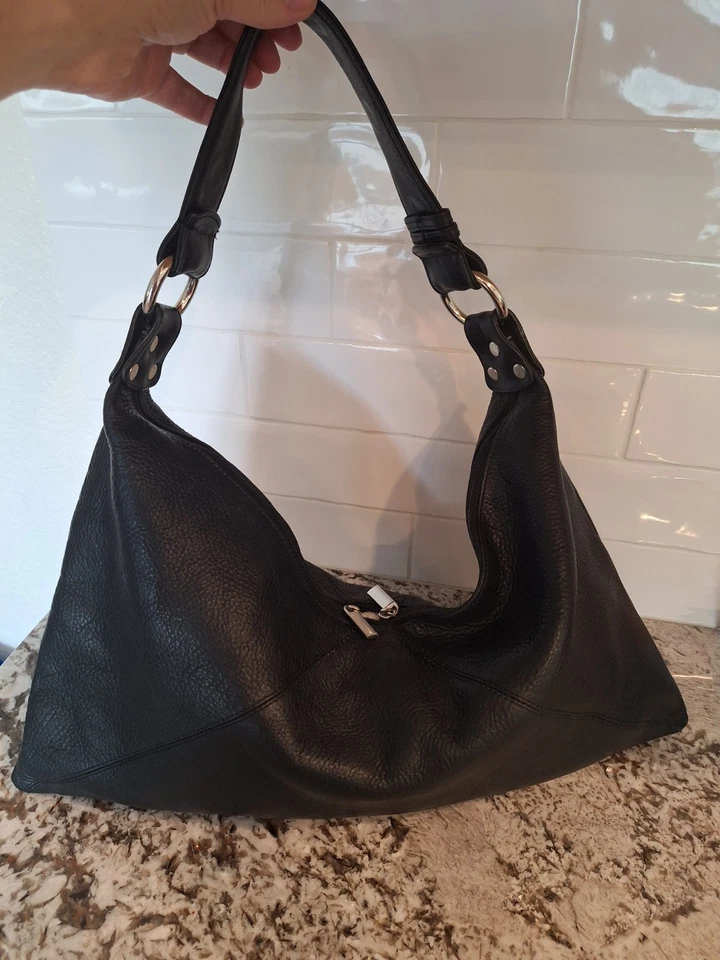 Bolso de hombro Biacci de cuero suave negro, Foto 3 de 4