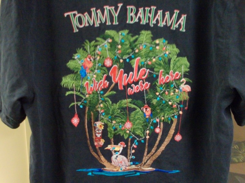 TOMMY BAHAMA EMBROIDERED 100% SILK "WISH YULE WERE HERE" CHRISTMAS JULY SHIRT LG