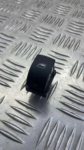 AUDI A3 Sportback 8PA Schalter für Fensterheber hinten links 4F0959855 31822794