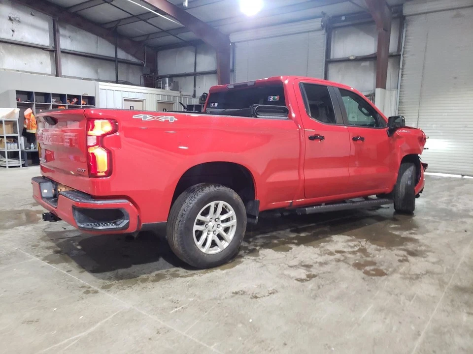Used Front Left Door Assembly Front fits: 2020 Chevrolet Silverado 1500 pickup C Foto 3 de 4