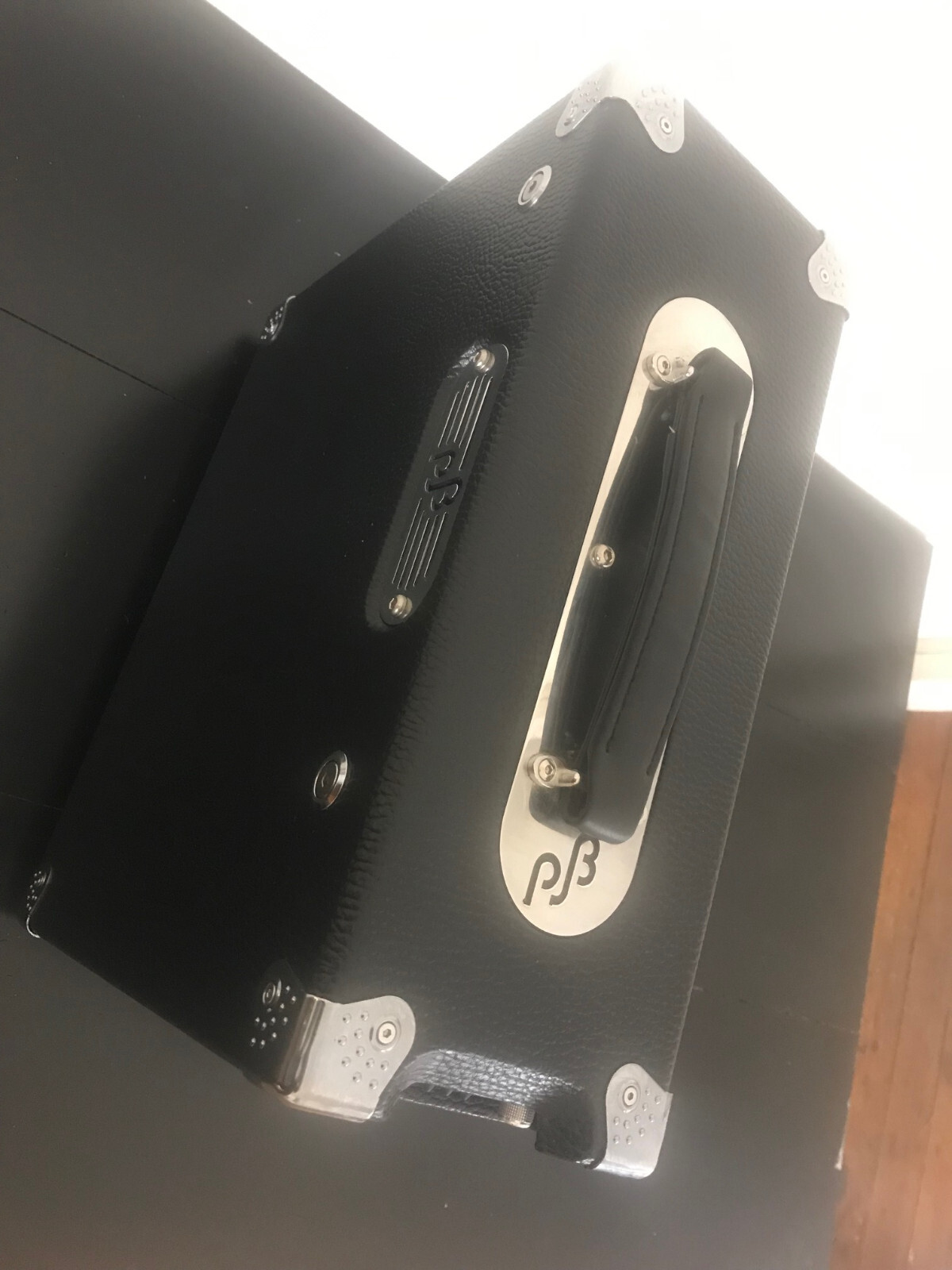 Phil Jones Briefcase Amp / ULTIMATE Used, MINT 200 Watts eBay