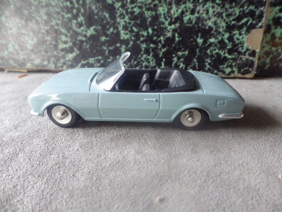 Voiture miniature Peugeot 504 Cabriolet 1423 Dinky Toys Atlas - Photo 2/4