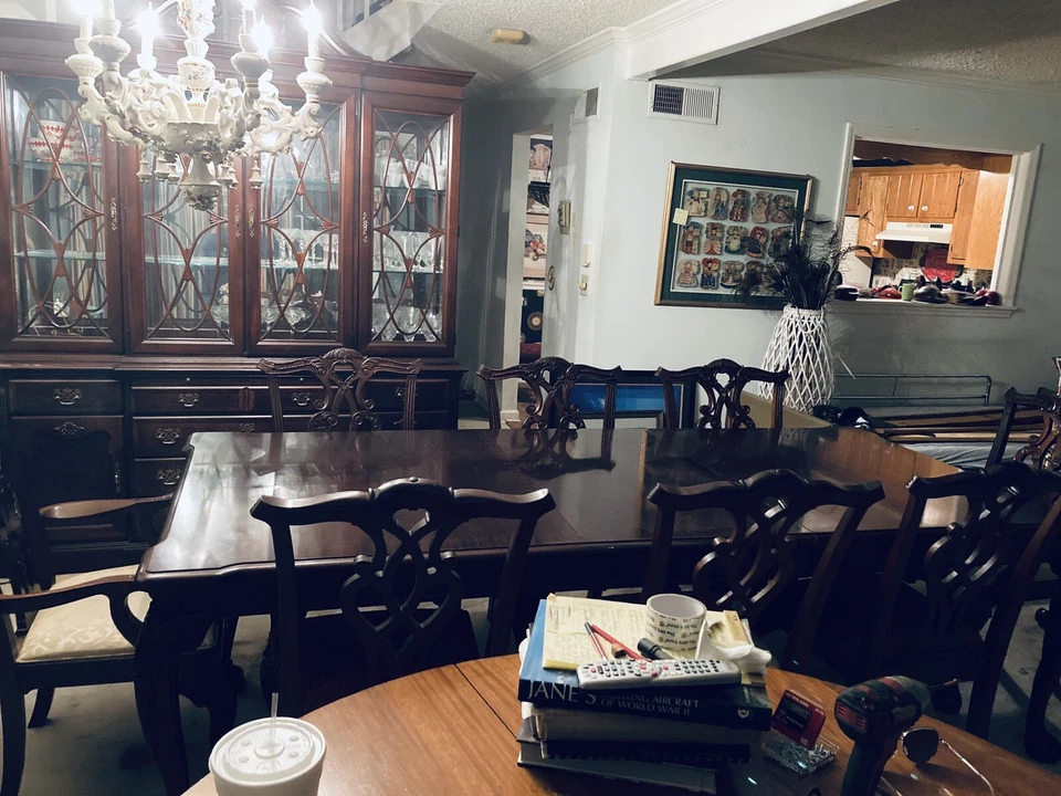 Stanley Furniture Dining Room Set - Image 4 of 4