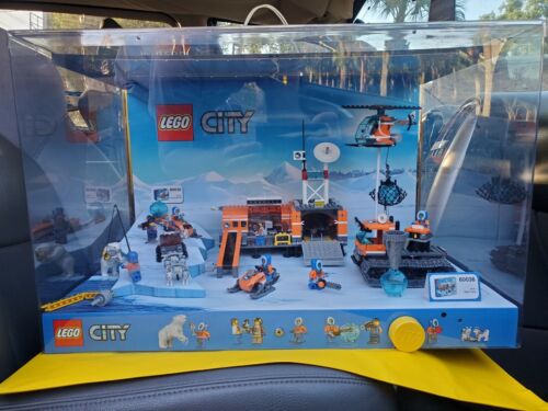 LEGO City Store Display Case 60036 Artic Base Camp! - Picture 1 of 2