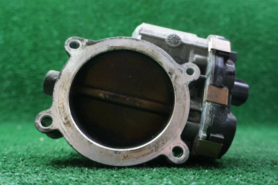 GMC YUKON 2009 2010 2011 2012 2013 5,3 L carrocería del acelerador OEM RME87 Foto 3 de 4