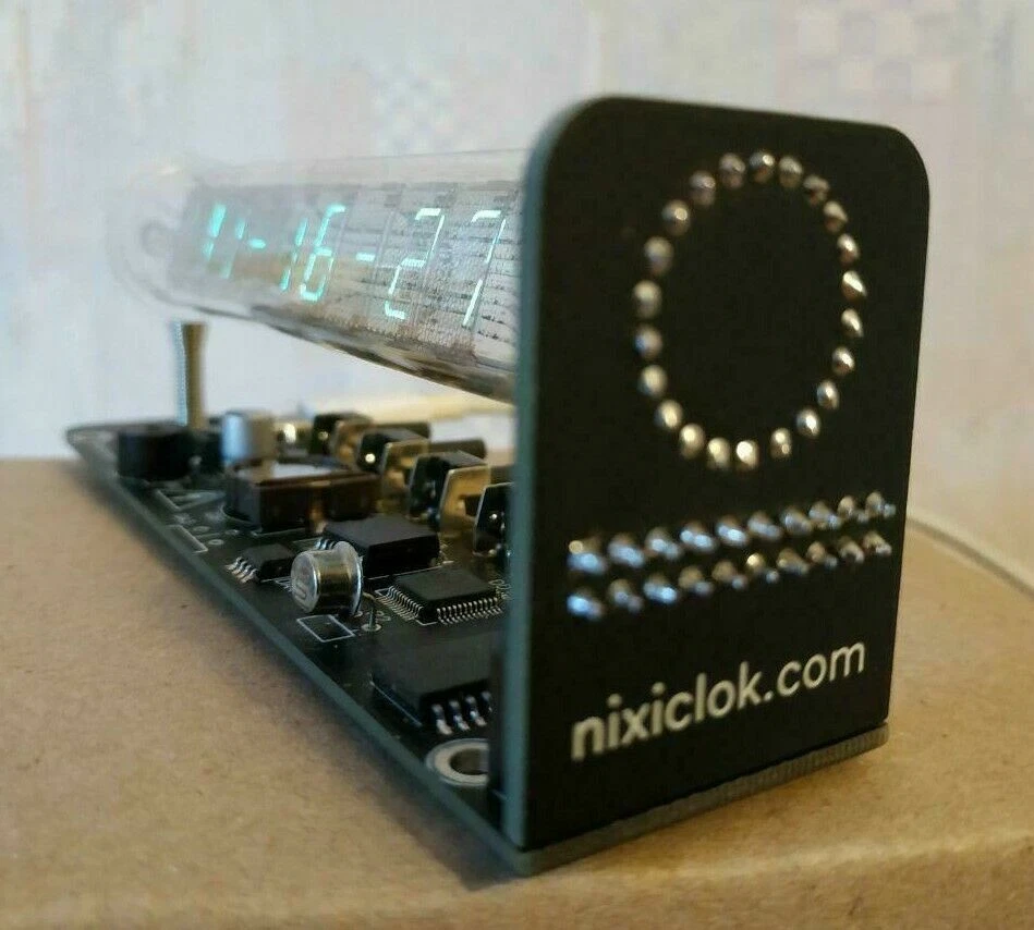 Adafruit Ice Tube Reloj IV-18 VFD Nixie Tubo Reloj Steampunk Escritorio Reloj De Colección Foto 2 de 4