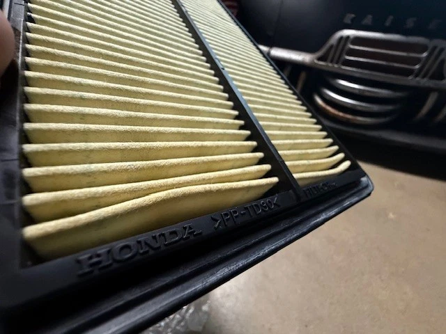 (1) HONDA ELEMENT/CIVIC 06-11  FILTER 17220-RRA-A00 GENUINE OEM  same as dealer - Image 3 of 4