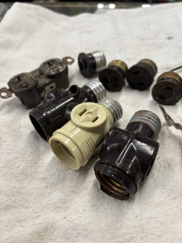 Adaptadores de extensión de enchufes de luz vintage de 12 piezas se venden como están piezas algunas baquelitas - Imagen 2 de 10