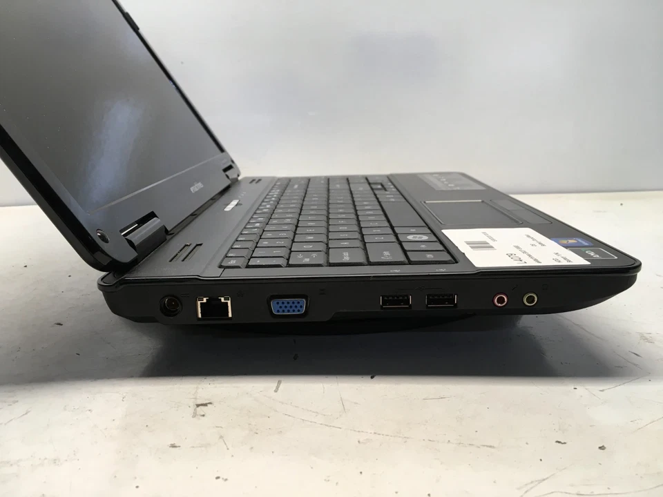 Ноутбук eMachines E627-5583 - запчасти/ремонт - без видео - Изображение 3 из 4