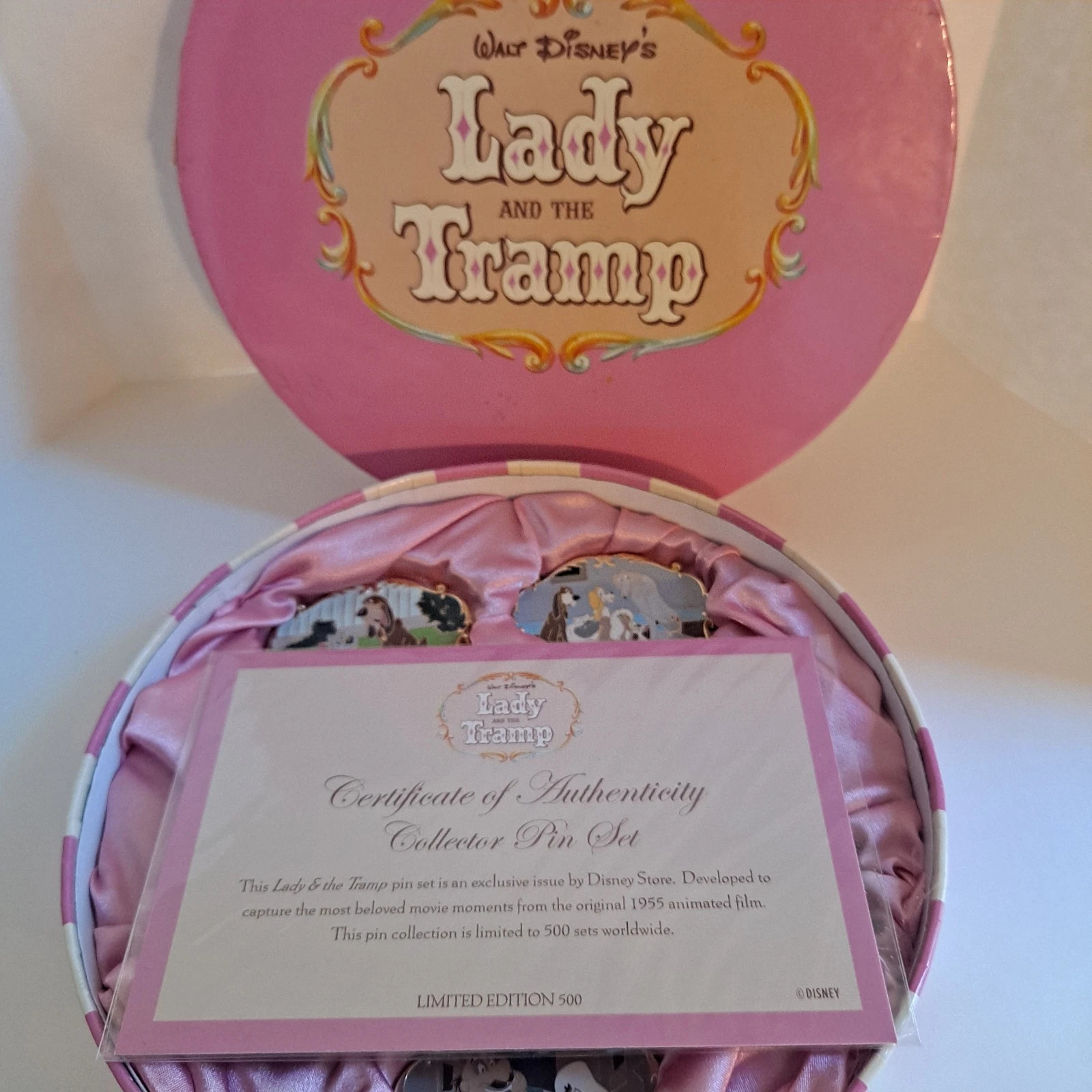 2012 Disney Store 25th Anniversary Lady and Tramp Collectors Box LE 500 Pin Set